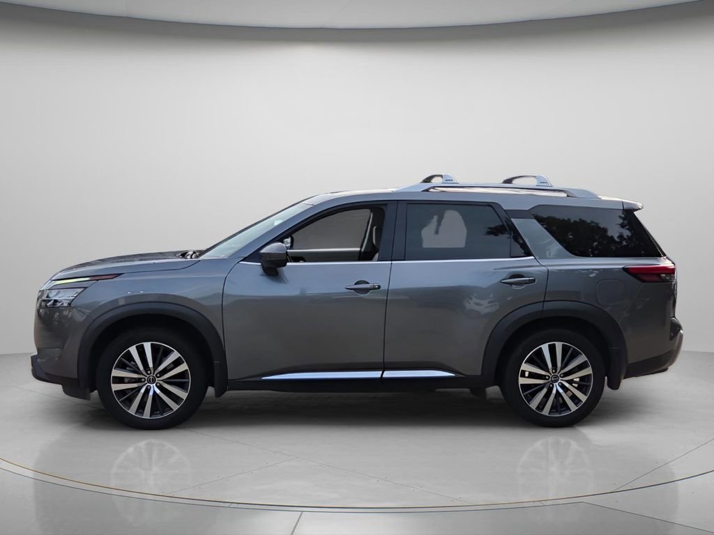 Used 2022 Nissan Pathfinder Platinum w/ Cargo Package FWD image 3