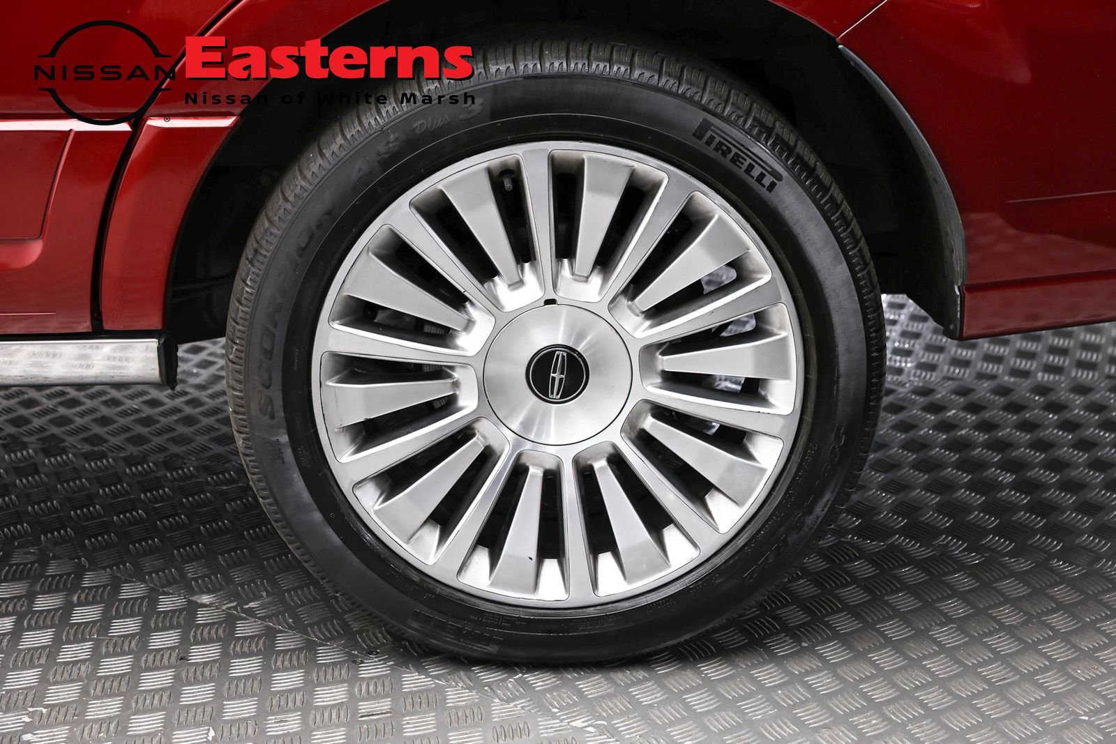 Used 2016 Lincoln Navigator Reserve AWD/4WD image 8