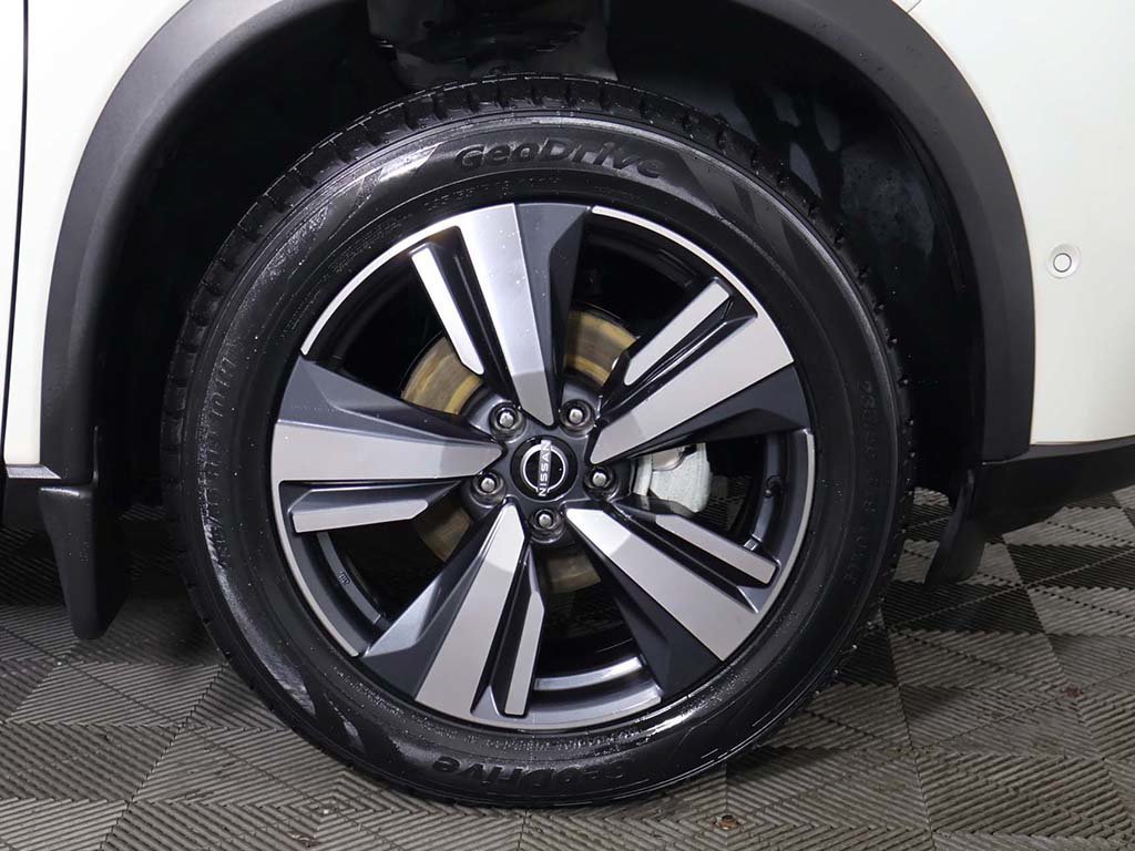 Used 2023 Nissan Rogue SL w/ SL Premium Package FWD image 22