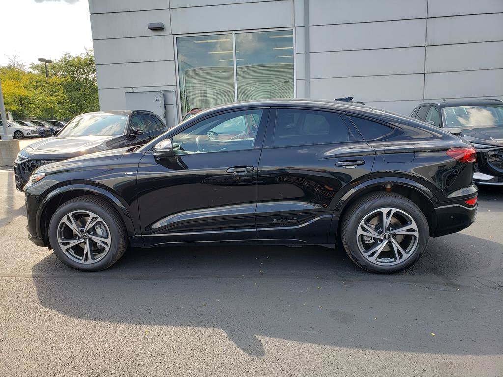 New 2027 Audi Q6 e-tron Premium Plus AWD/4WD image 2