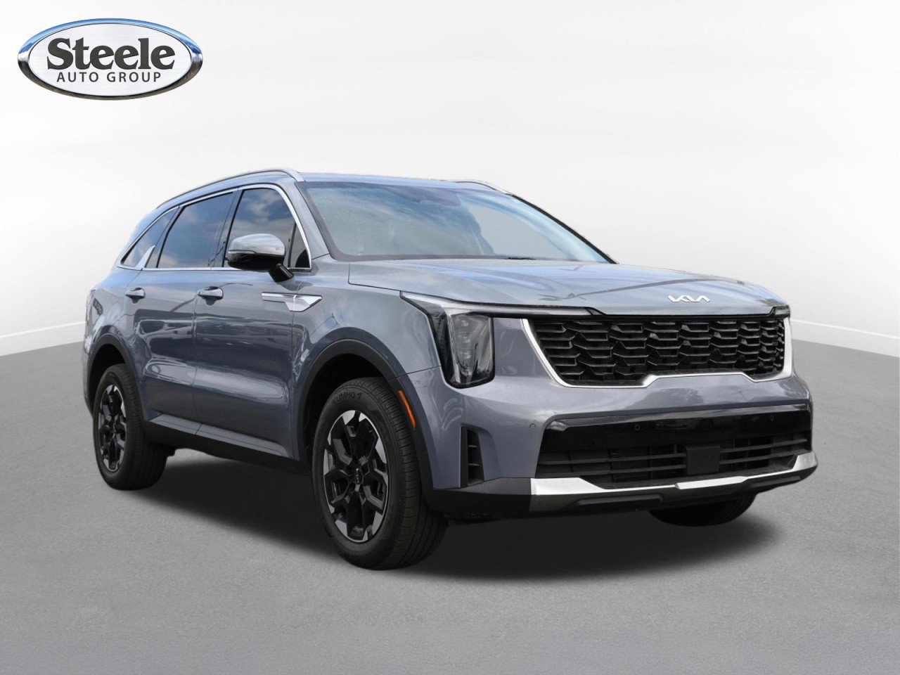 Used 2025 Kia Sorento S AWD/4WD image 3