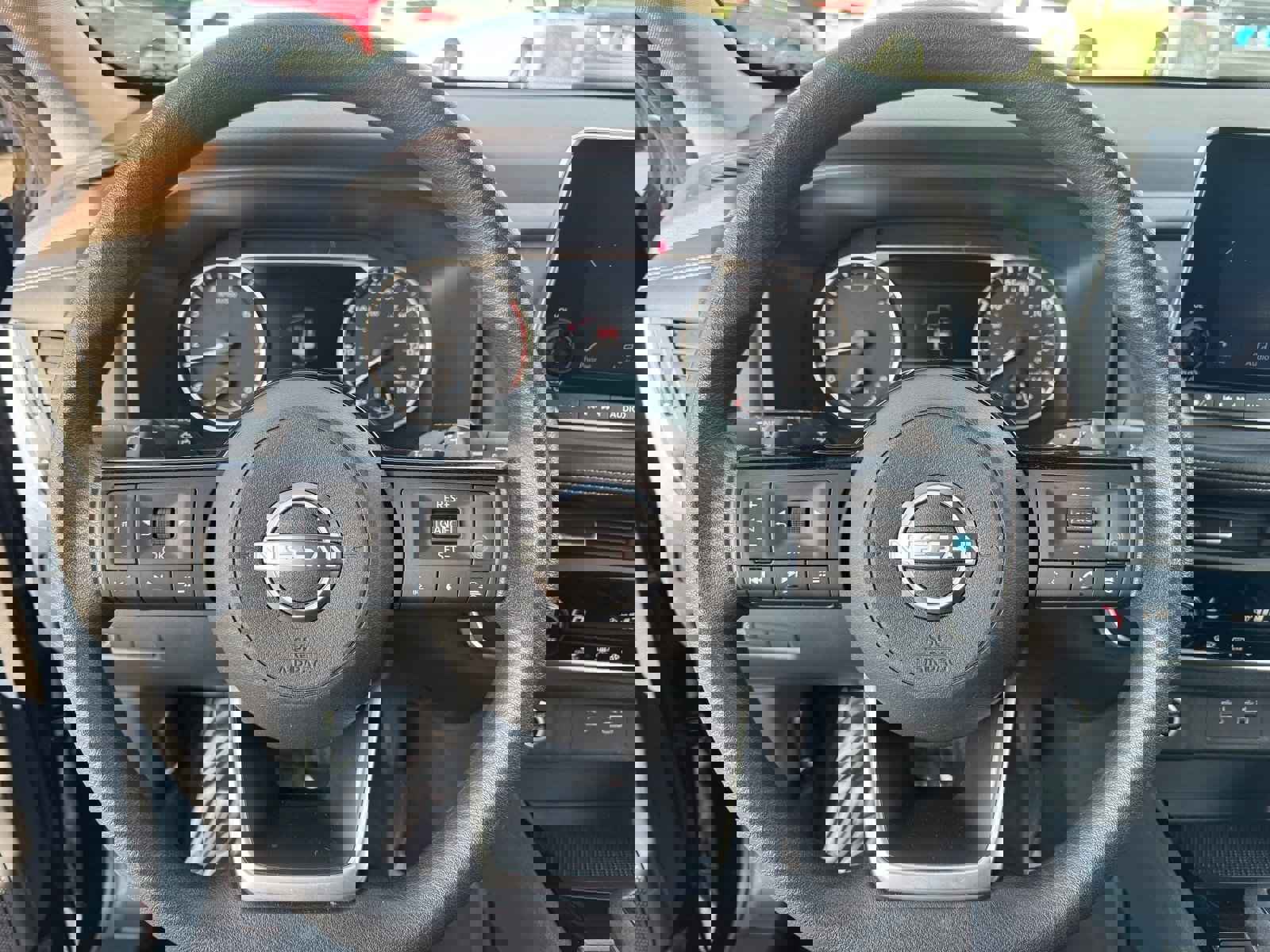 Used 2023 Nissan Rogue SV image 23