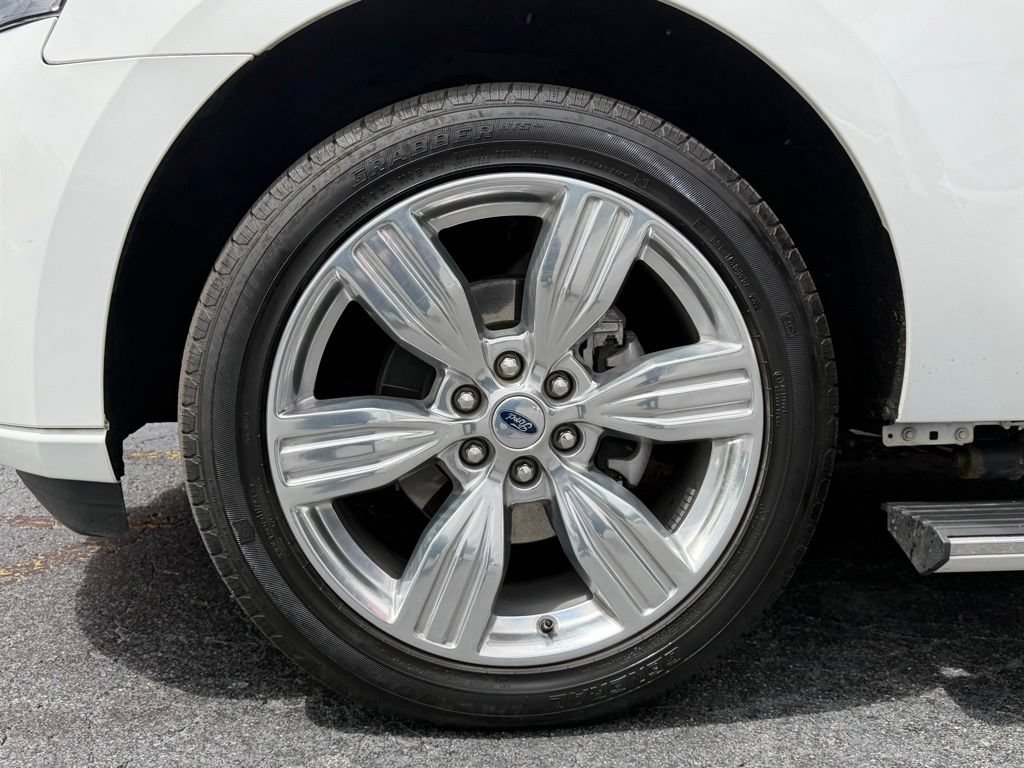 Used 2022 Ford Expedition Platinum AWD/4WD image 5