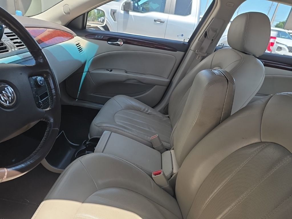 Used 2008 Buick Lucerne CXL w/ Luxury Package FWD image 7