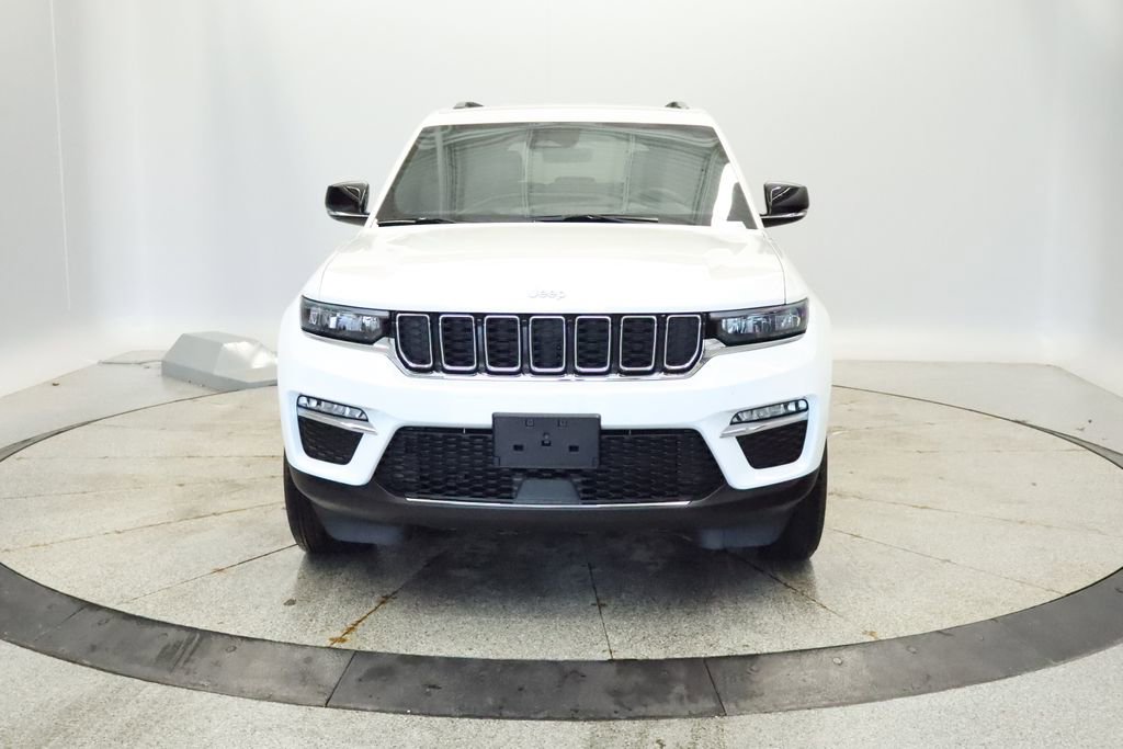 Used 2025 Jeep Grand Cherokee Limited w/ Trailer Tow Package image 11