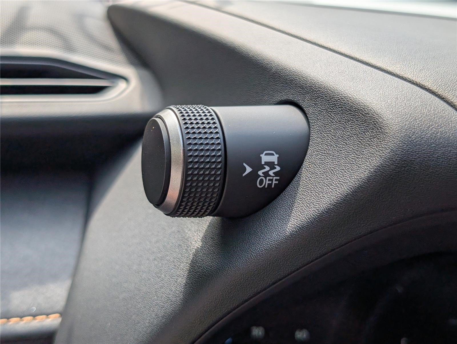 New 2026 Lexus UX 300h AWD image 17