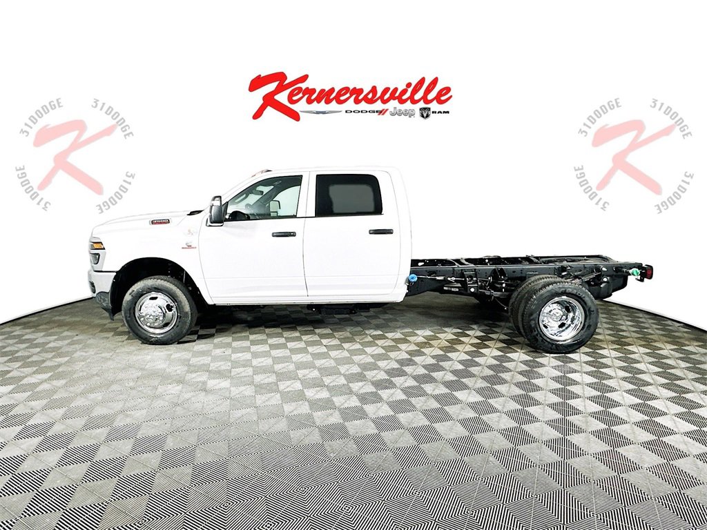 New 2026 RAM 3500 Tradesman image 4