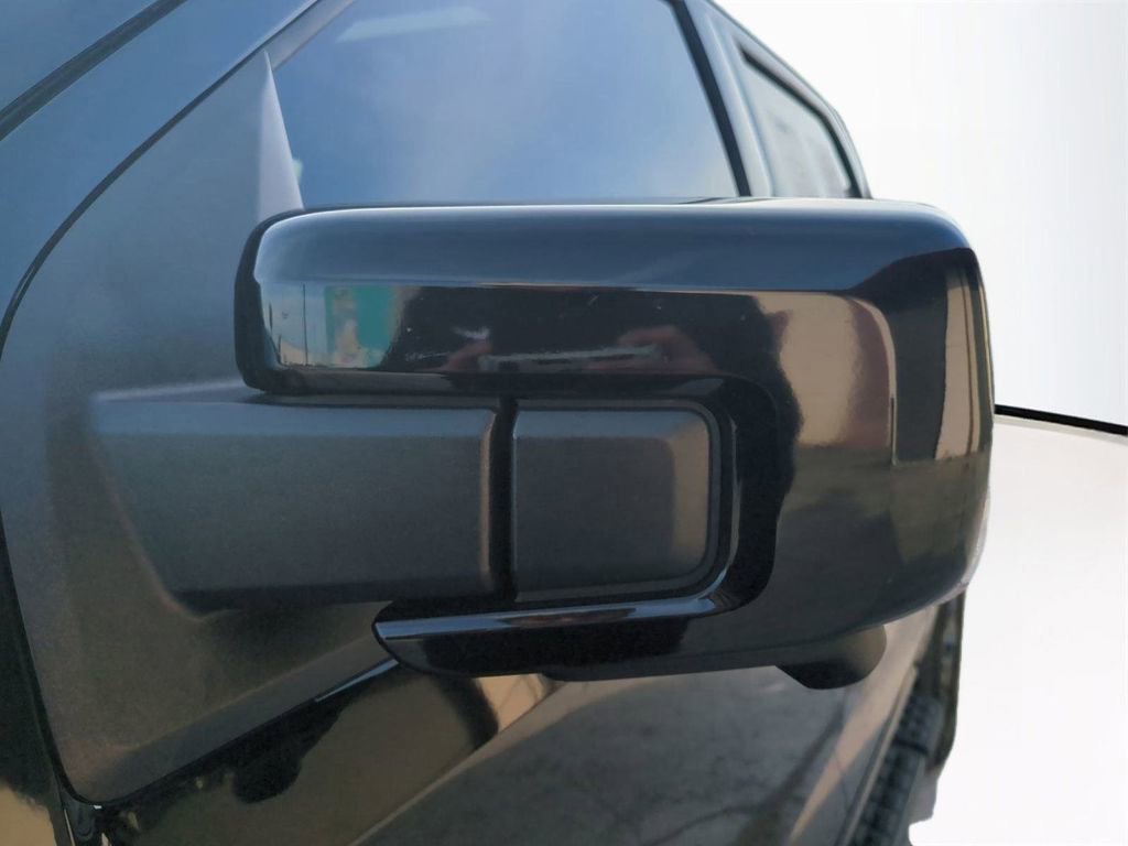 Used 2024 Ford F150 Lightning Lariat image 12