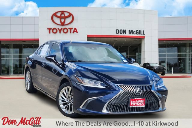Used 2020 Lexus ES 350 Ultra Luxury w/ Accessory Package 2 FWD video 1