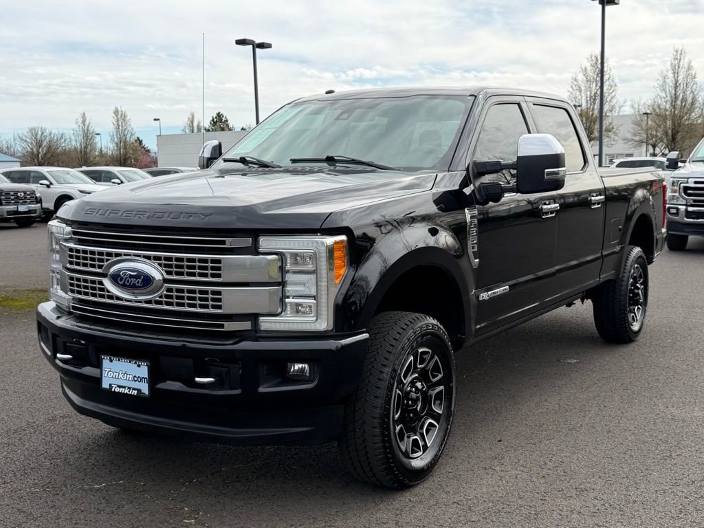 Used 2017 Ford F350 Platinum w/ Platinum Ultimate Package image 4