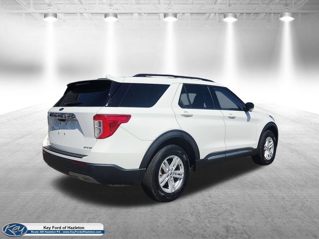 Used 2022 Ford Explorer XLT w/ Equipment Group 202A AWD/4WD image 3