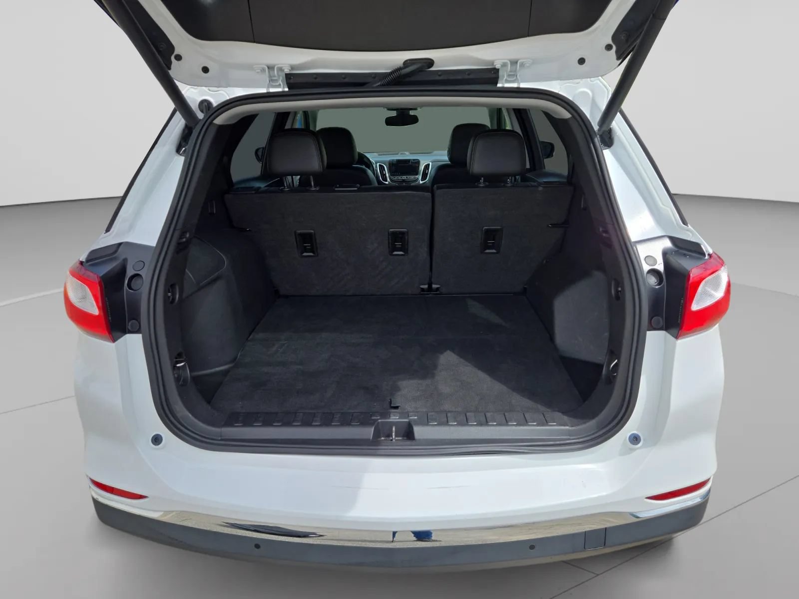 Used 2021 Chevrolet Equinox Premier w/ Redline Edition FWD image 27