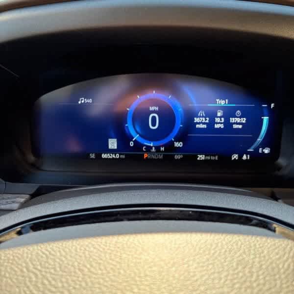 Used 2021 Ford Explorer Platinum w/ Equipment Group 601A AWD/4WD image 14