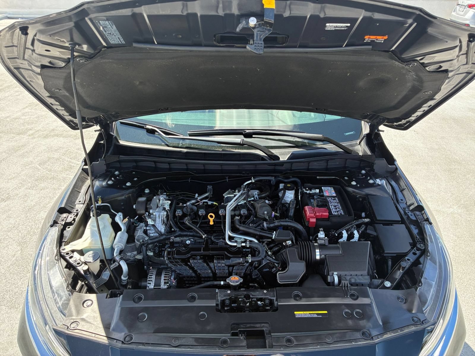 Used 2025 Nissan Altima 2.5 SV FWD image 30