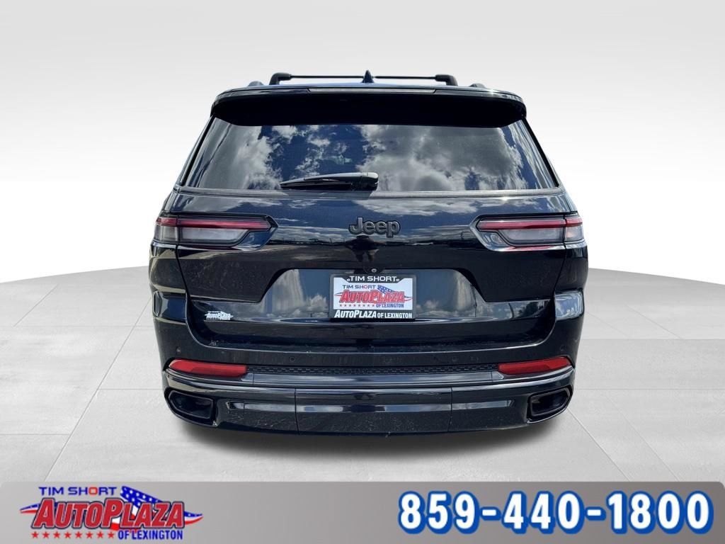 Used 2021 Jeep Grand Cherokee L Summit w/ Luxury Tech Group V AWD/4WD image 11