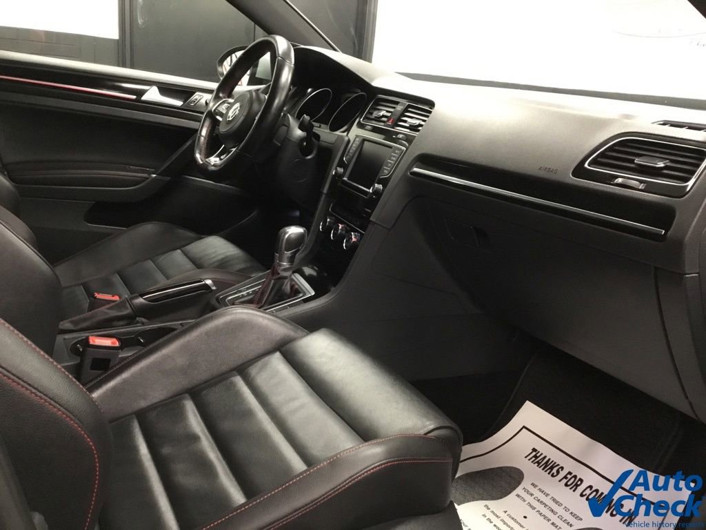 Used 2017 Volkswagen GTI SE image 36