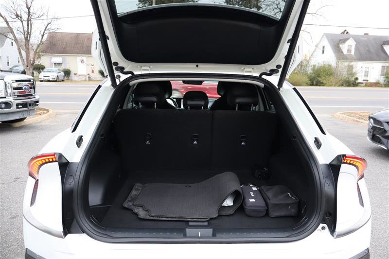 Used 2023 Kia EV6 Wind image 33