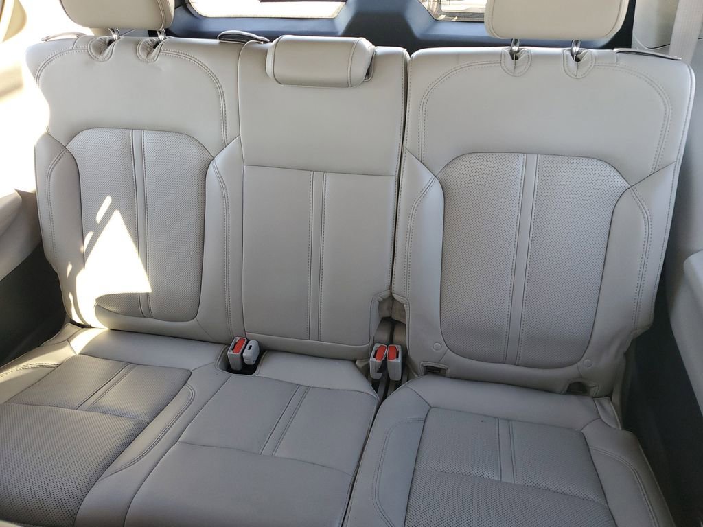 Used 2023 Jeep Wagoneer Series III w/ Preferred Equipment Group image 24