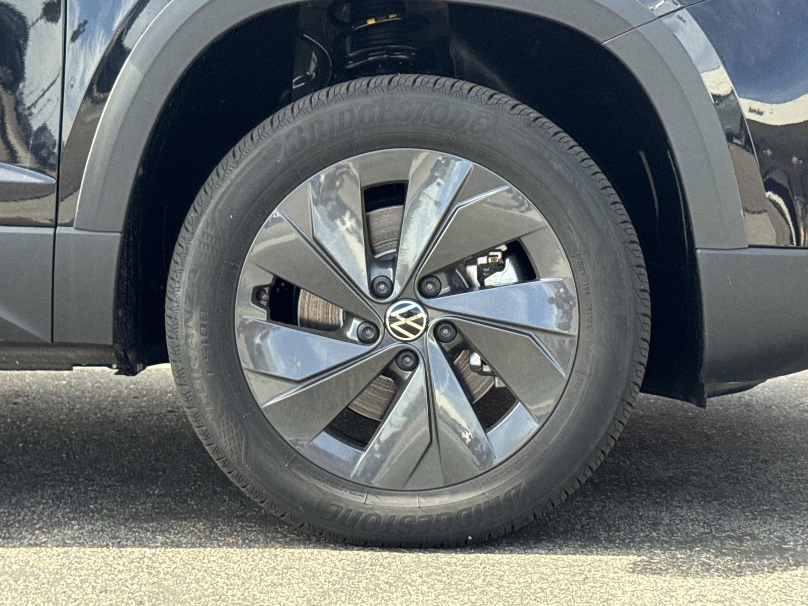 New 2026 Volkswagen Taos S image 30