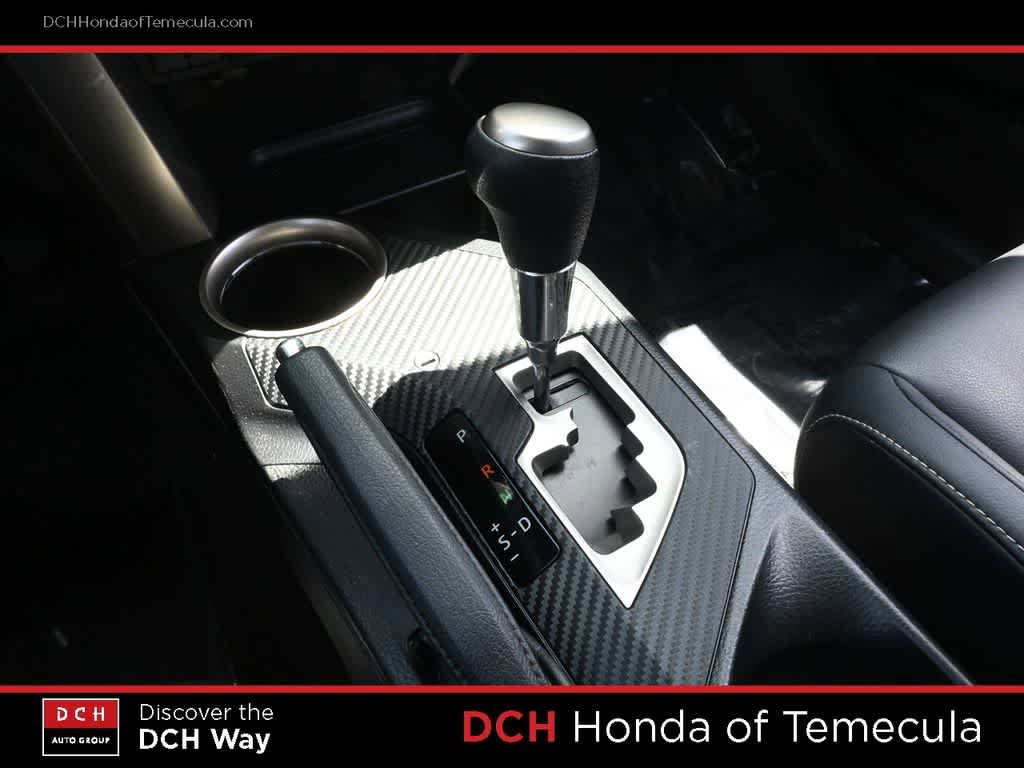 Used 2015 Toyota RAV4 Limited AWD/4WD image 11