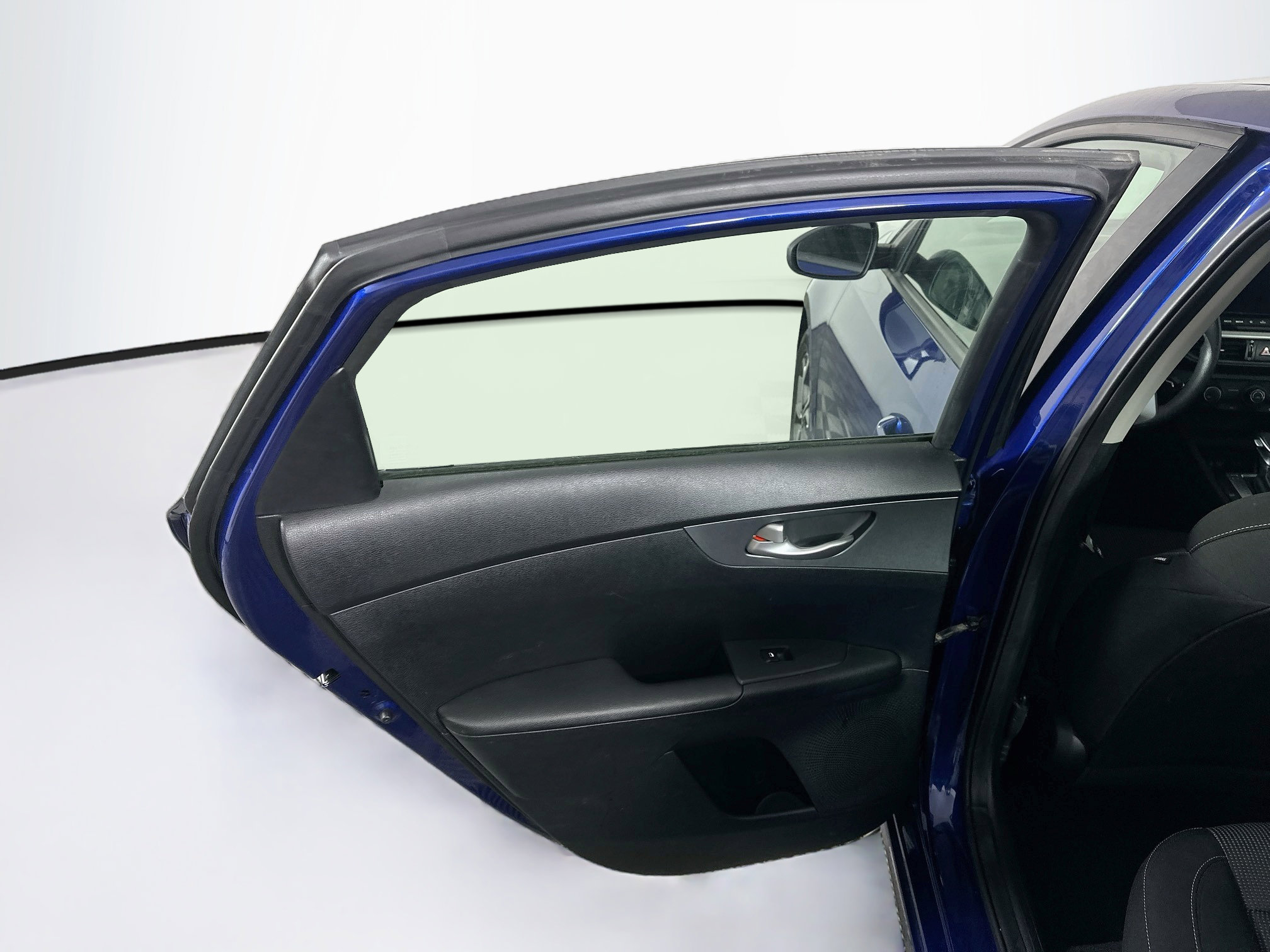 Used 2020 Kia Forte LXS FWD image 25
