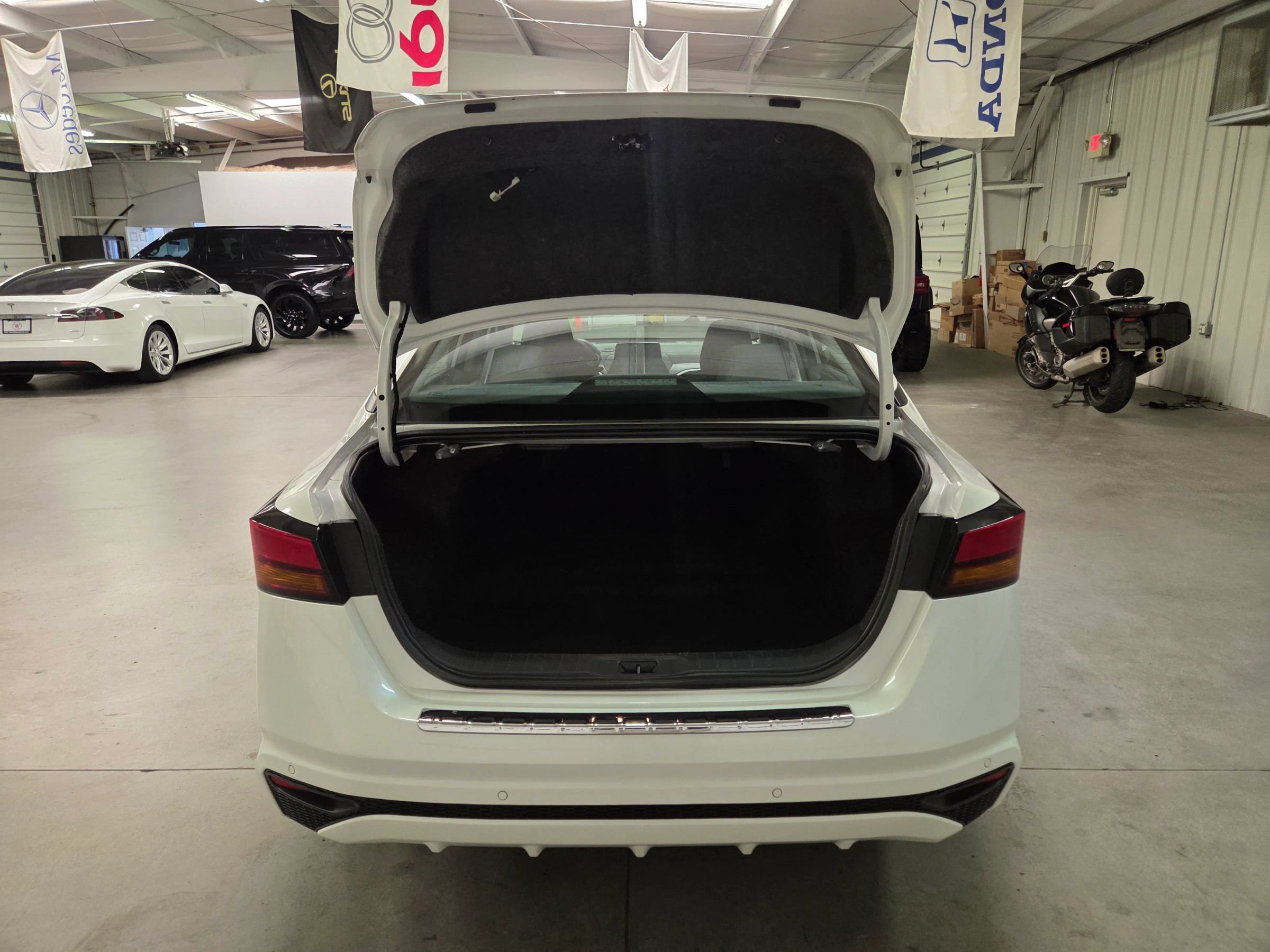 Used 2023 Nissan Altima 2.5 SV FWD image 35