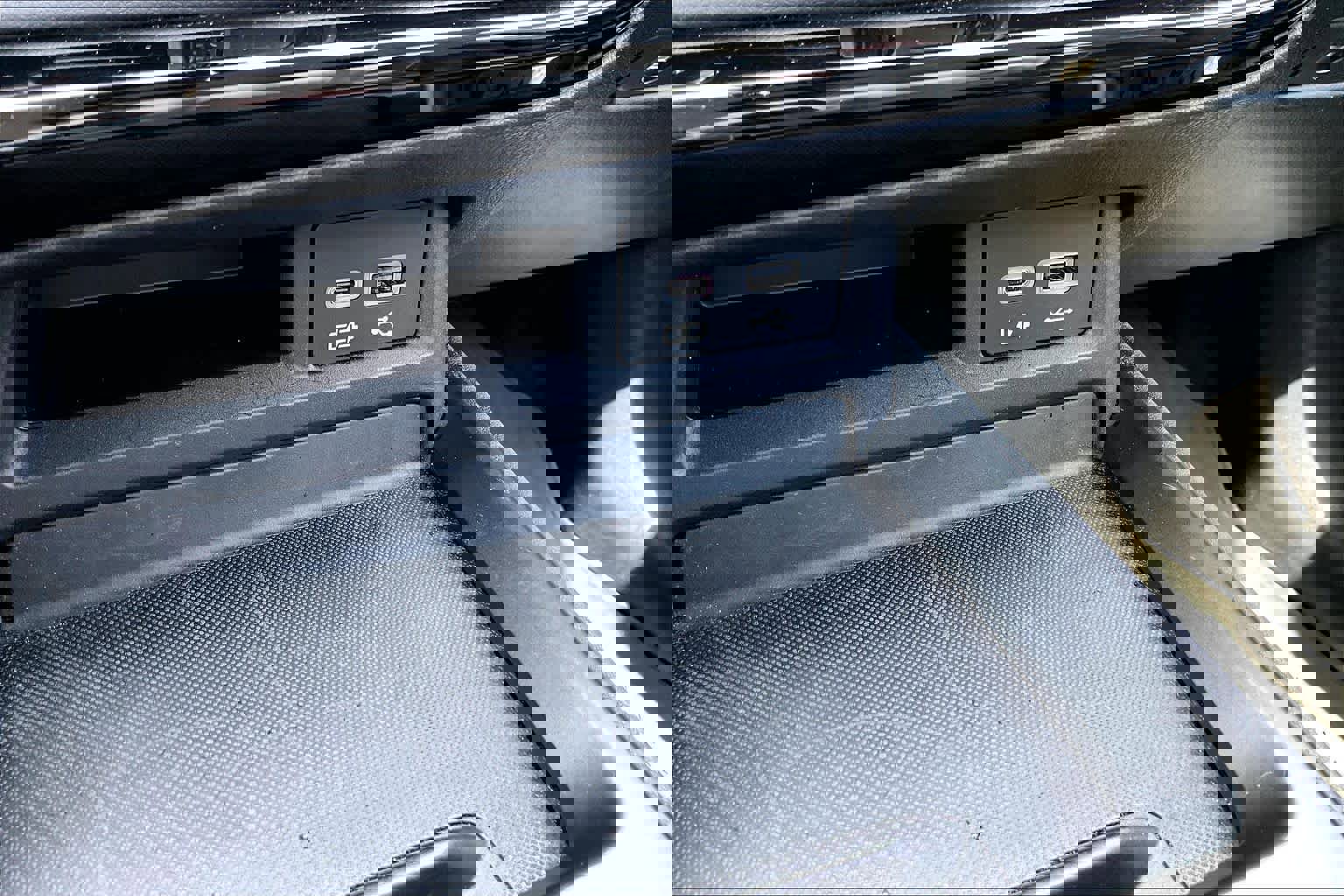 Used 2023 Lexus NX 350h AWD image 33