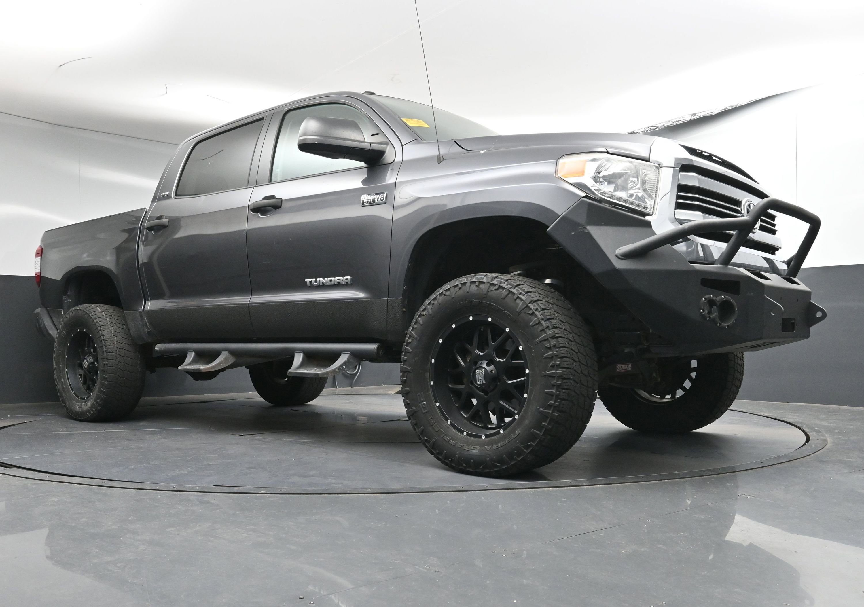 Used 2017 Toyota Tundra SR5 image 25