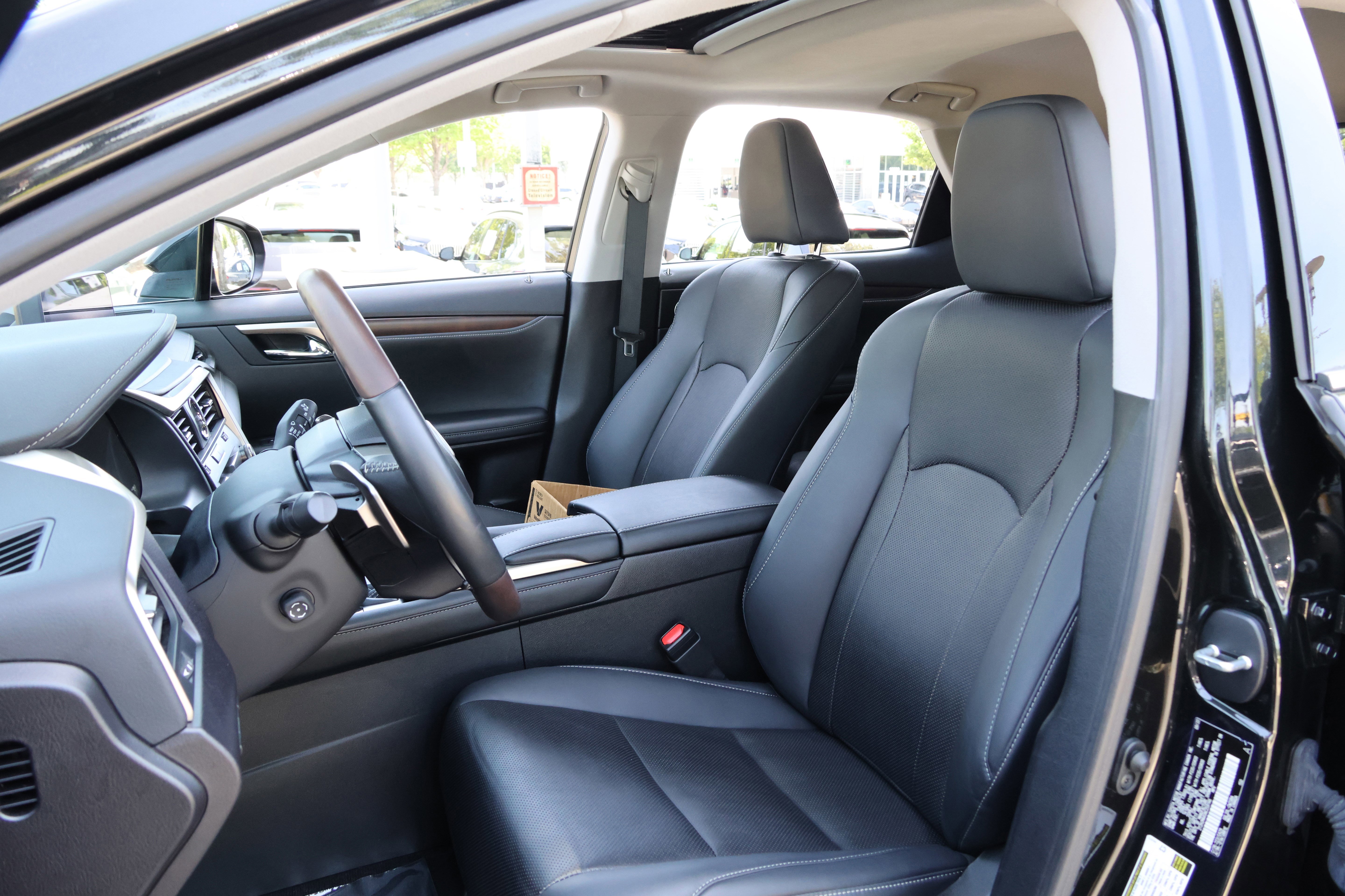 Used 2022 Lexus RX 350 FWD w/ Premium Package image 34