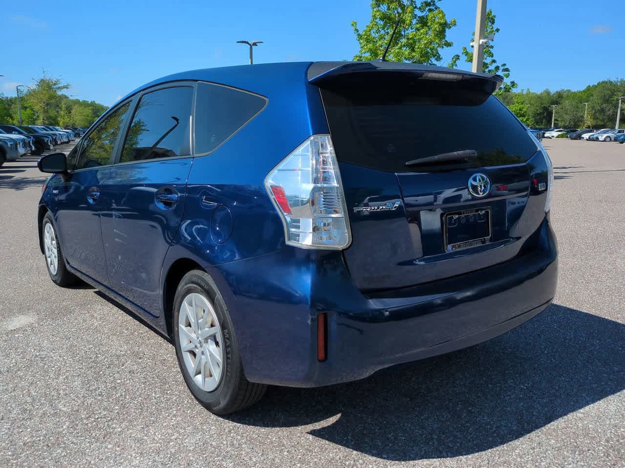 Used 2014 Toyota Prius V Three FWD image 4