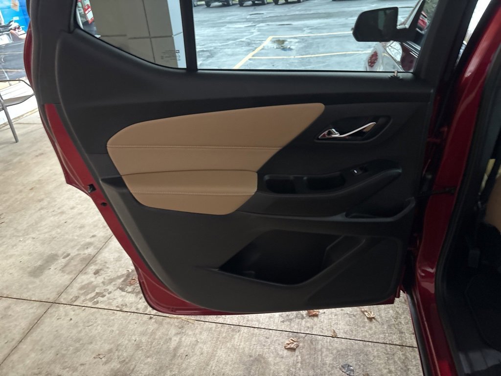 Used 2023 Chevrolet Traverse Premier w/ LPO, Floor Liner Package image 20