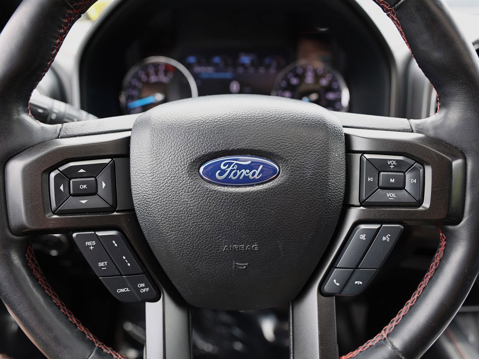 Used 2019 Ford Expedition Limited w/ Equipment Group 303A AWD/4WD image 45
