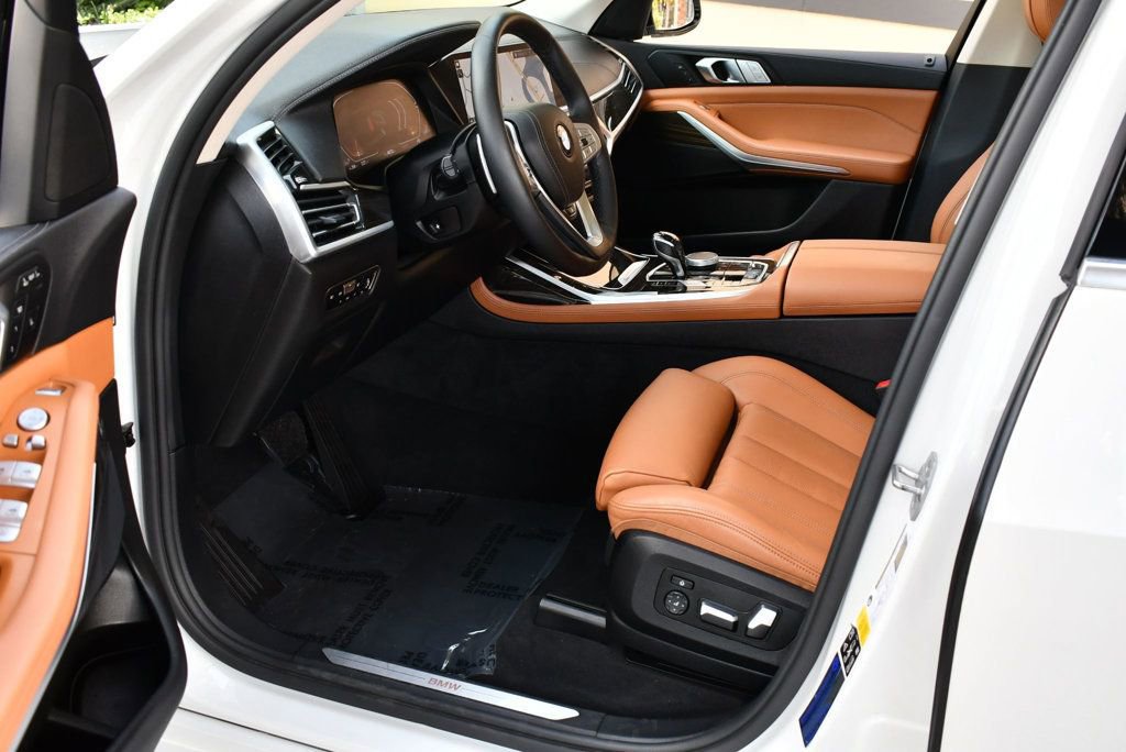 Used 2021 BMW X7 xDrive40i w/ Premium Package 2 image 15