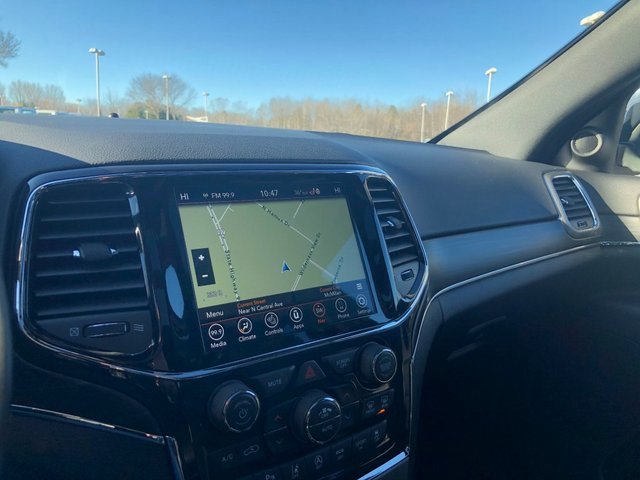 Used 2022 Jeep Grand Cherokee Limited w/ Tech Group image 13