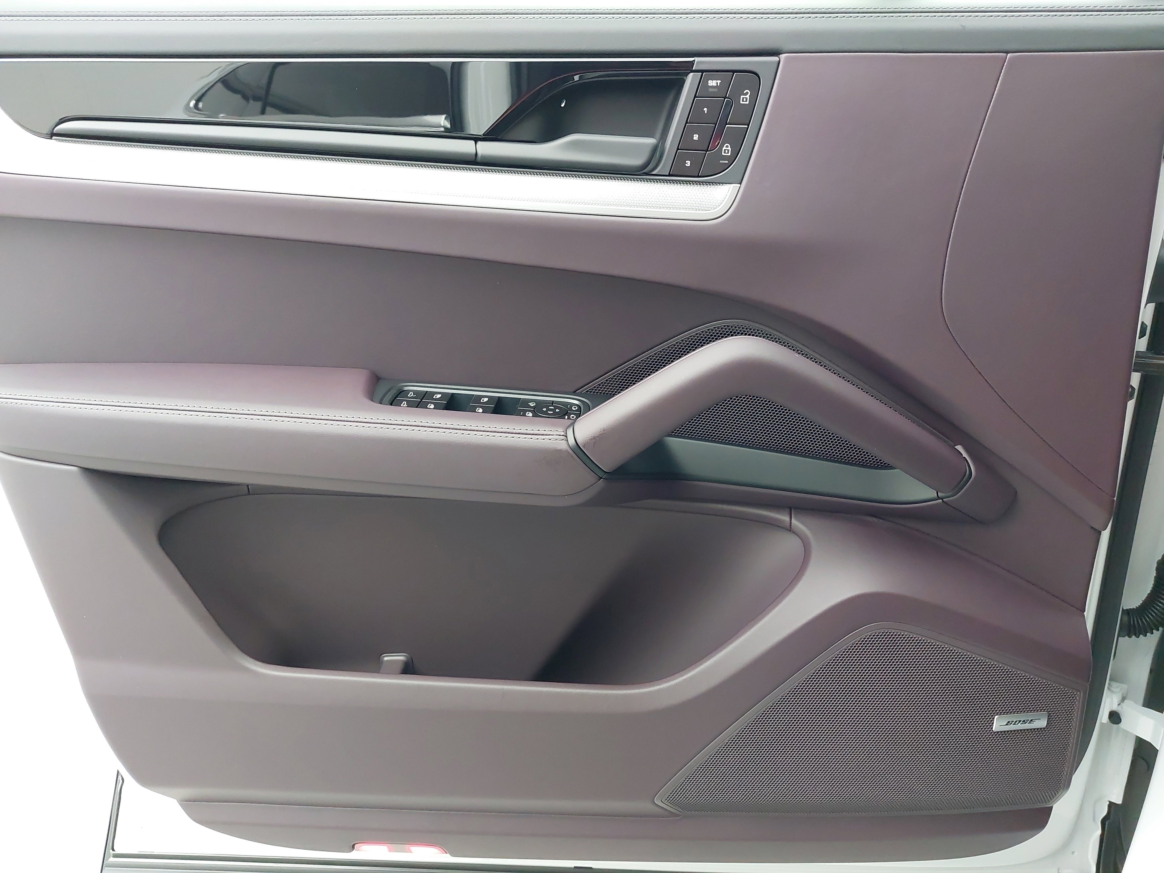 New 2025 Porsche Cayenne image 29