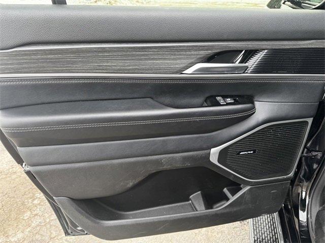 Used 2024 Jeep Wagoneer L Series II w/ Flexible Seating Group image 20