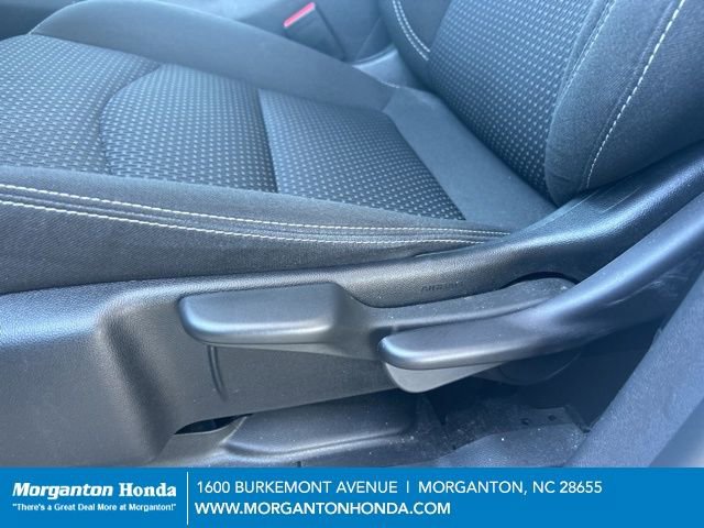 Used 2024 GMC Terrain SLE image 13