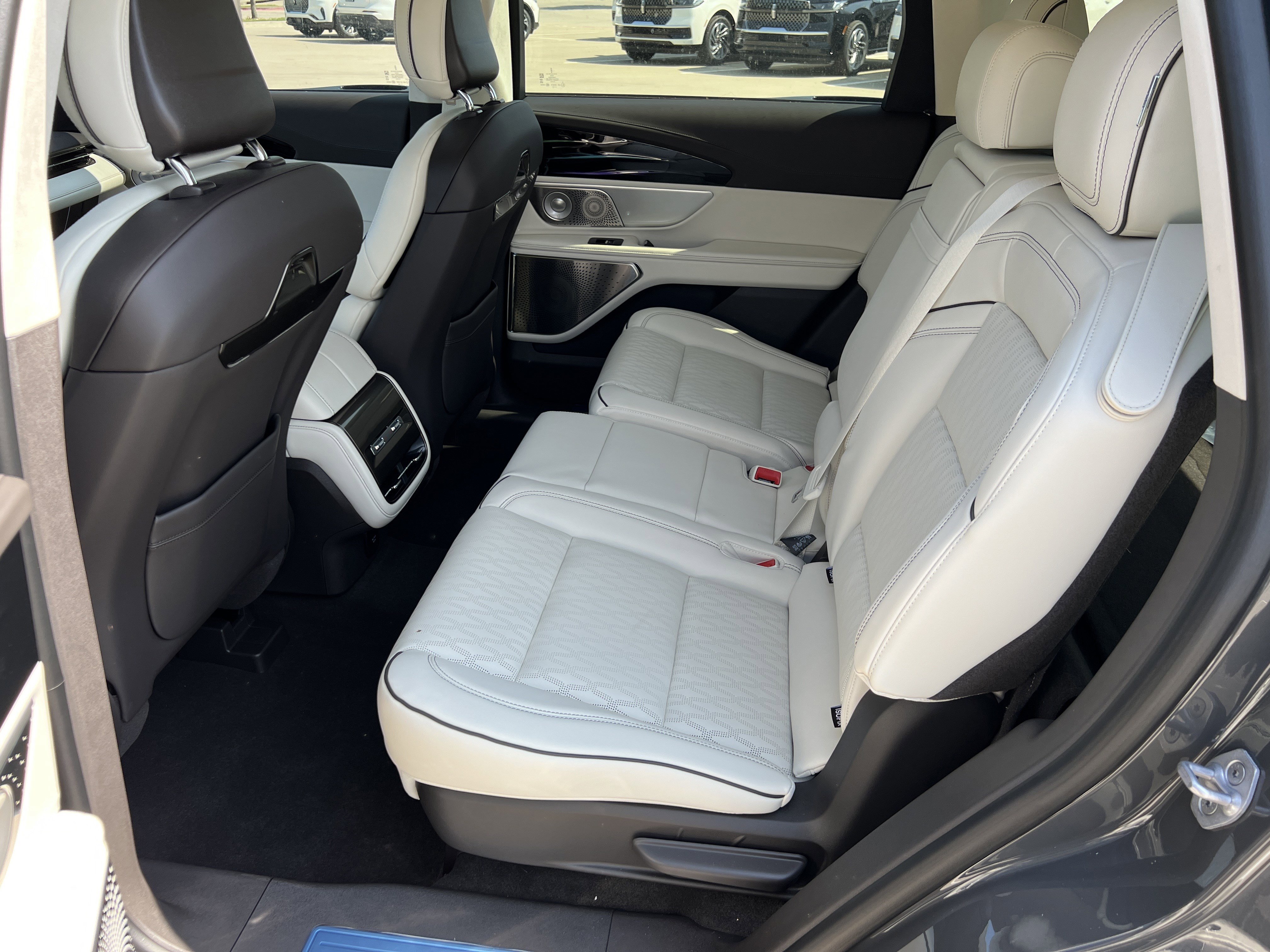 New 2025 Lincoln Nautilus Black Label image 29