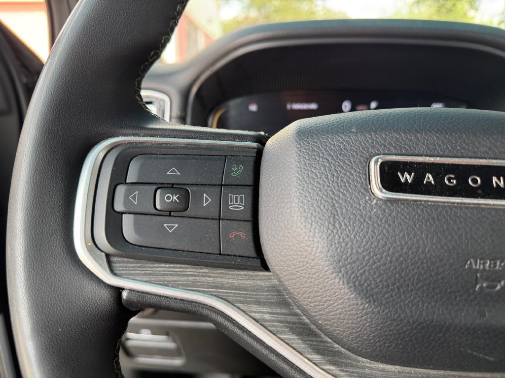Used 2024 Jeep Wagoneer Series II w/ Flexible Seating Group AWD/4WD image 24