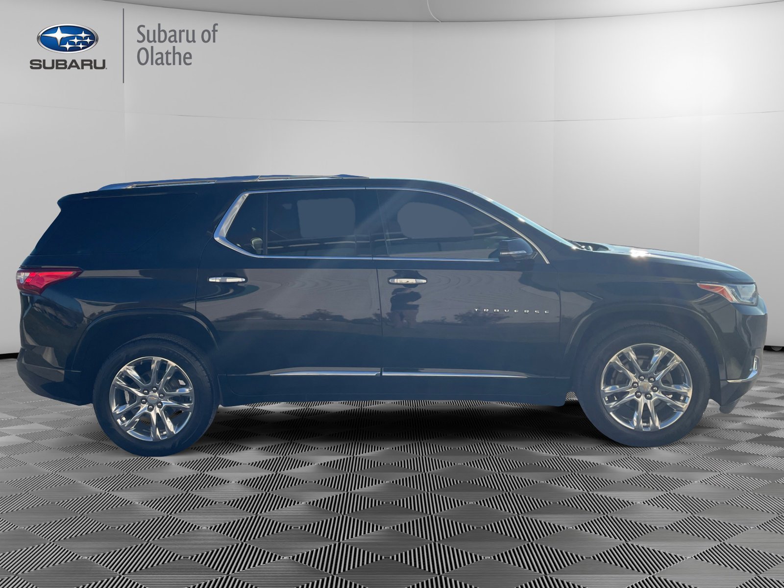 Used 2018 Chevrolet Traverse High Country w/ LPO, Floor Liner Package image 12