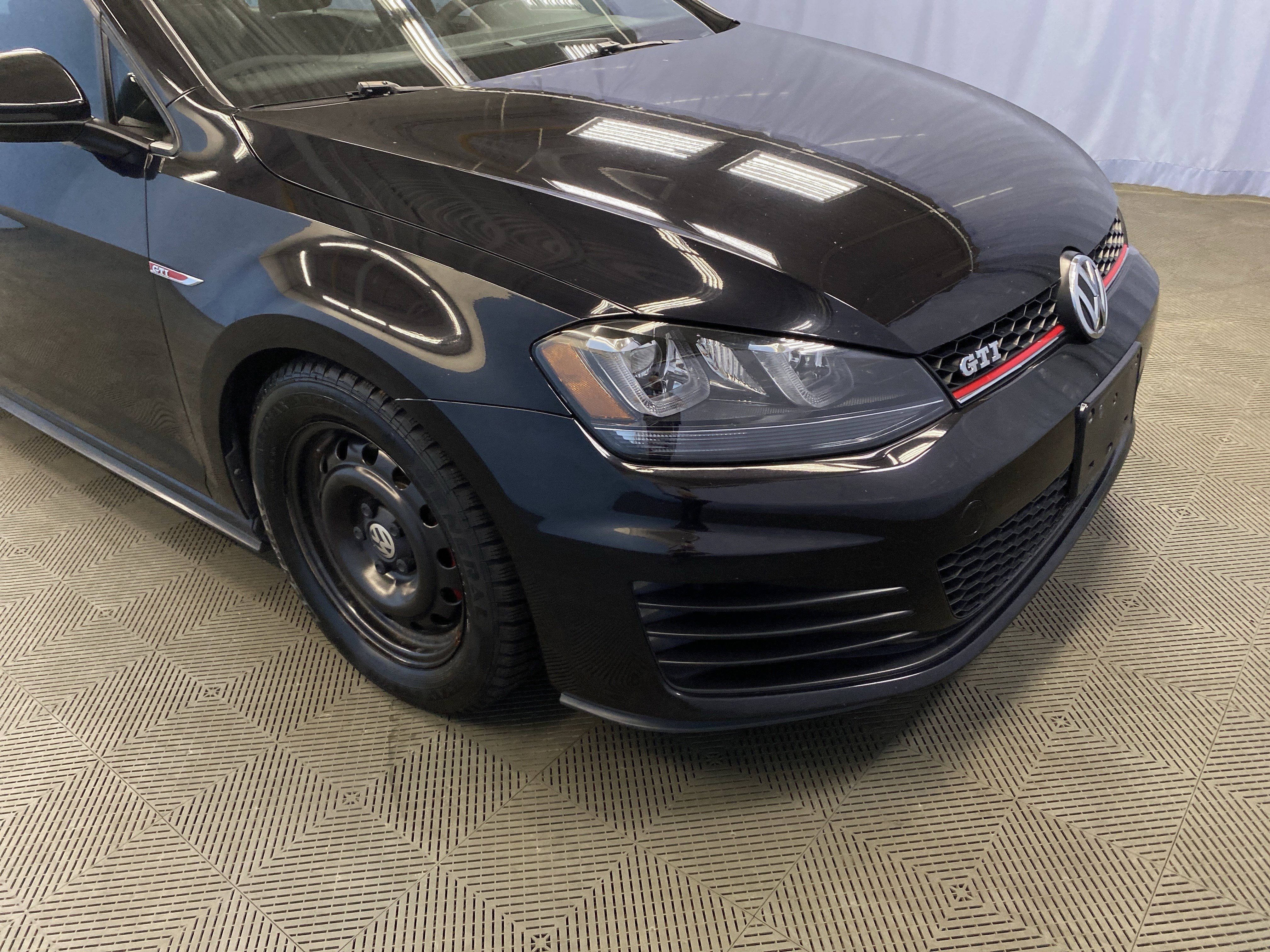 Used 2015 Volkswagen GTI S image 44