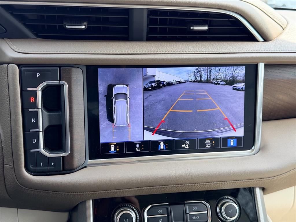 Used 2021 GMC Yukon Denali w/ LPO, Illumination Package image 25