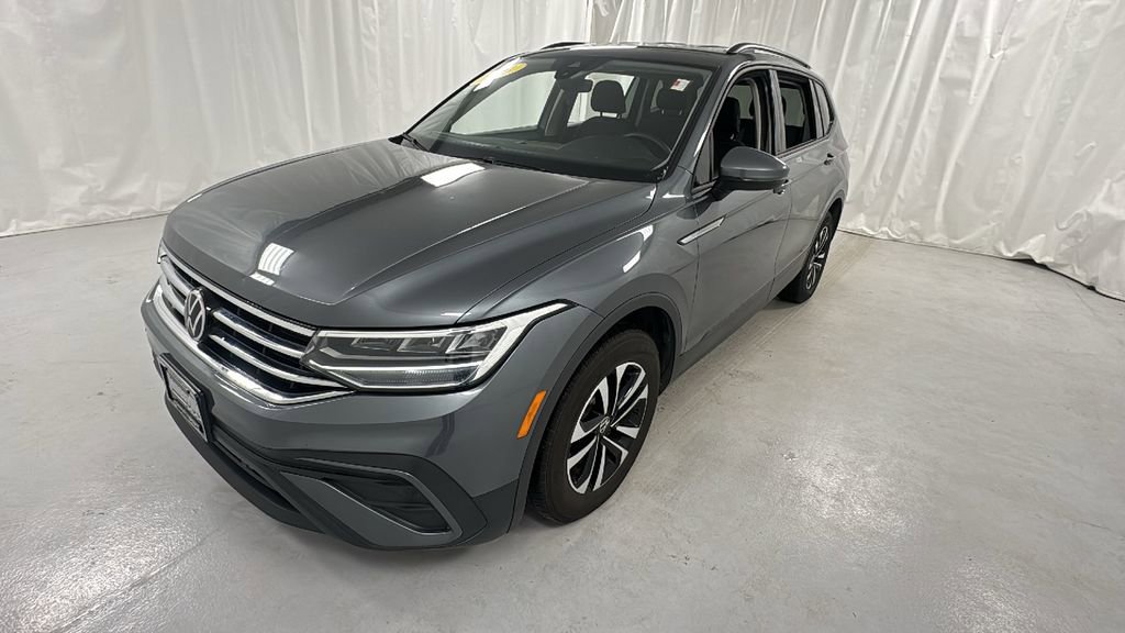 Used 2024 Volkswagen Tiguan S image 7