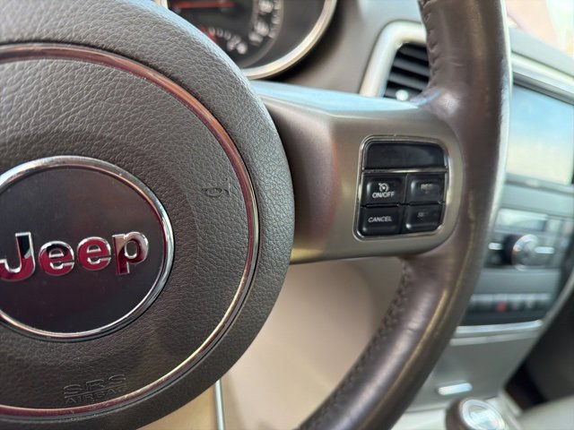 Used 2012 Jeep Grand Cherokee Laredo image 14