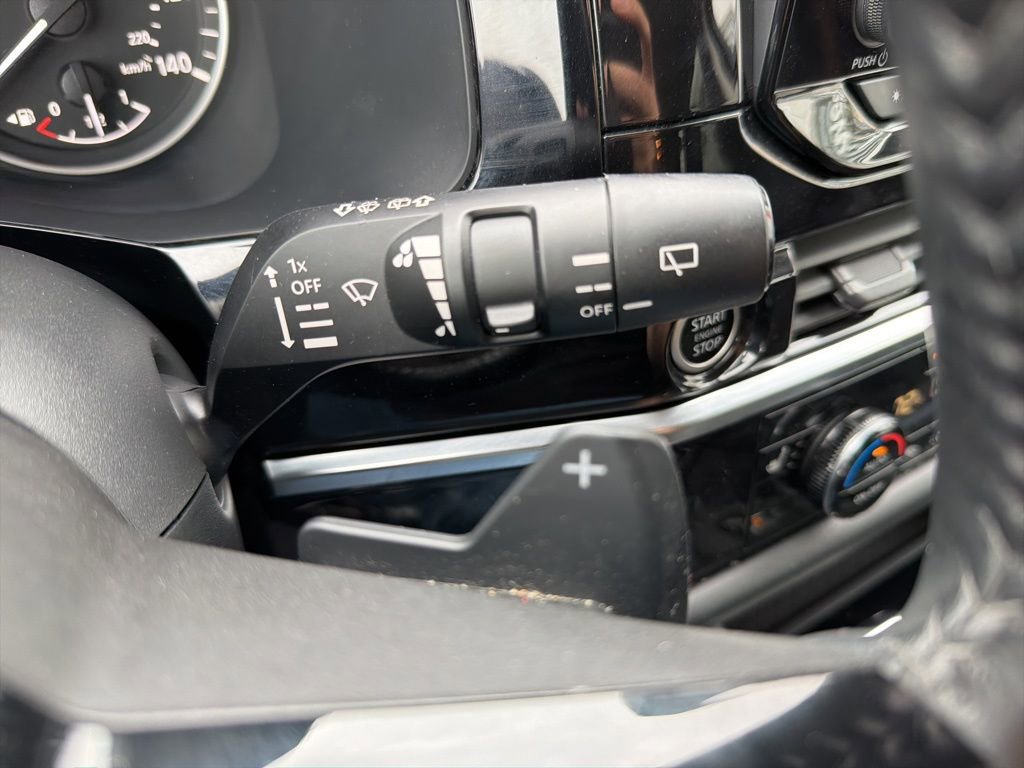 Used 2023 Nissan Pathfinder SV AWD/4WD image 30