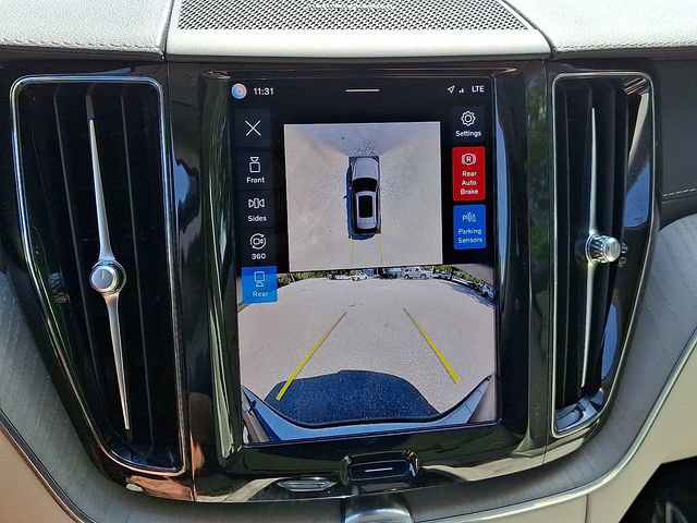 Used 2024 Volvo XC60 B5 Ultimate w/ Protection Package Premier AWD/4WD image 23