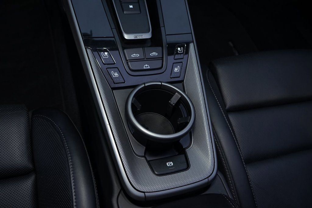 Used 2021 Porsche 911 Carrera image 18