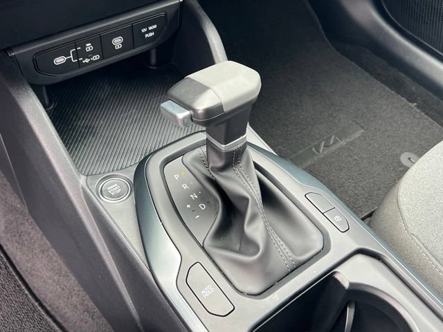 Certified 2025 Kia K4 FWD image 17