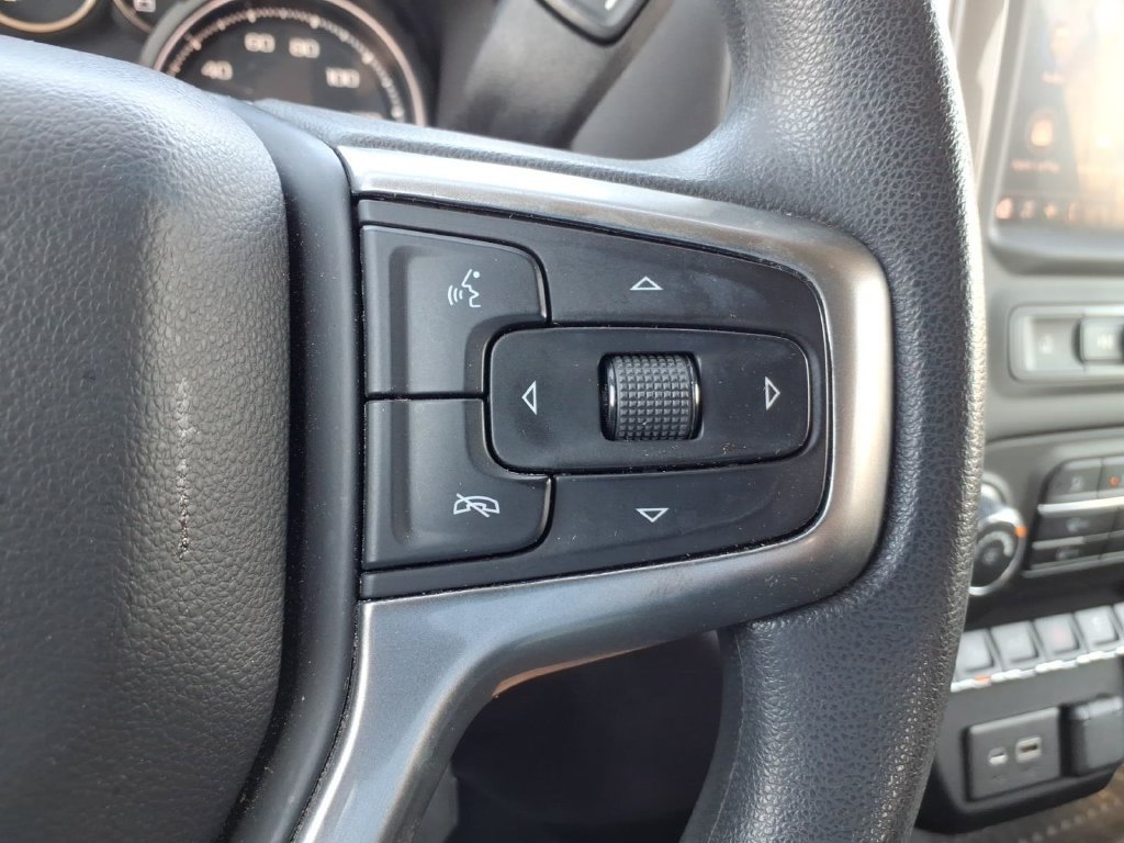 Used 2022 Chevrolet Silverado 1500 Custom w/ LPO, Dark Essentials Package RWD image 31