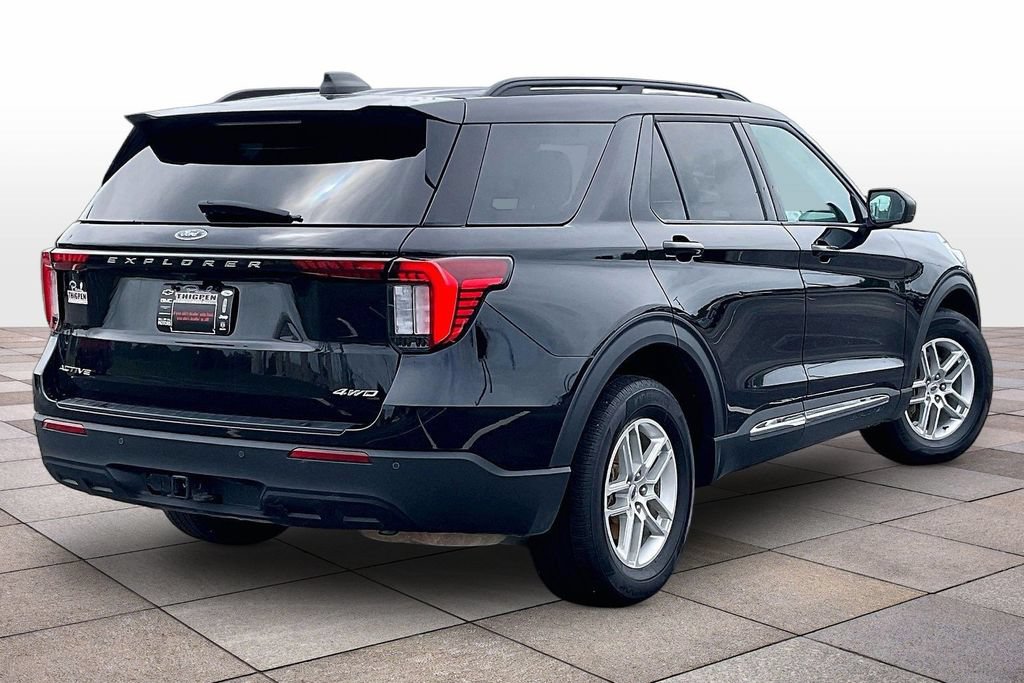 Certified 2025 Ford Explorer Active AWD/4WD image 13